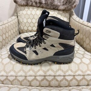 Men's Black and Tan Hiking Boots size 12